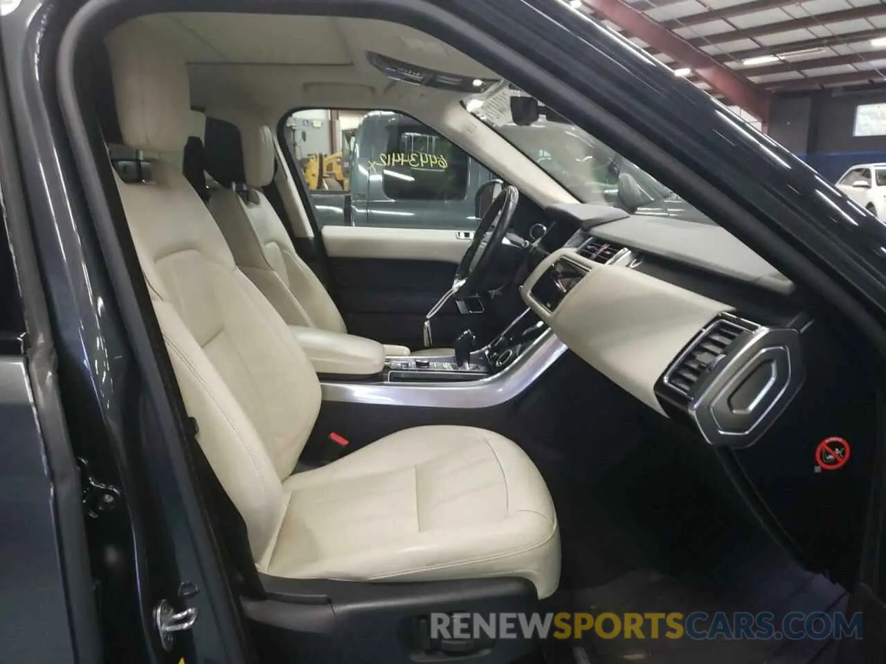 5 fotografías del automóvil dañado SALWR2RV1KA816294 LAND ROVER RANGEROVER 2019