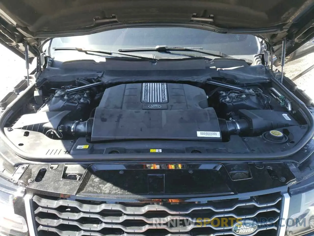 12 fotografías del automóvil dañado SALWR2RV4KA826527 LAND ROVER RANGEROVER 2019