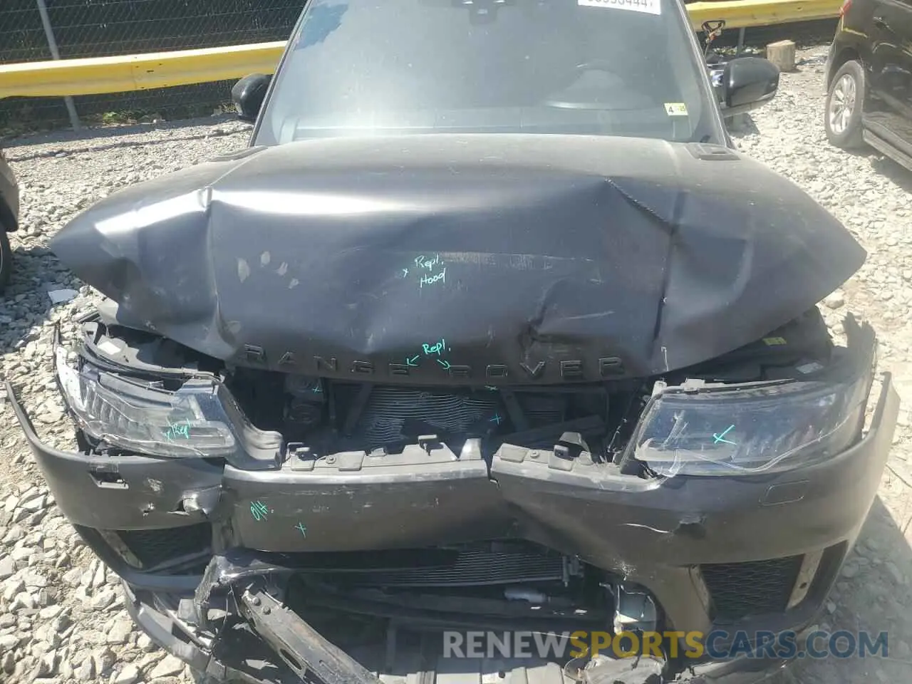 12 fotografías del automóvil dañado SALWR2RV6KA829252 LAND ROVER RANGEROVER 2019