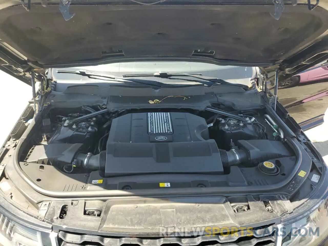 12 fotografías del automóvil dañado SALWR2RV9KA840875 LAND ROVER RANGEROVER 2019