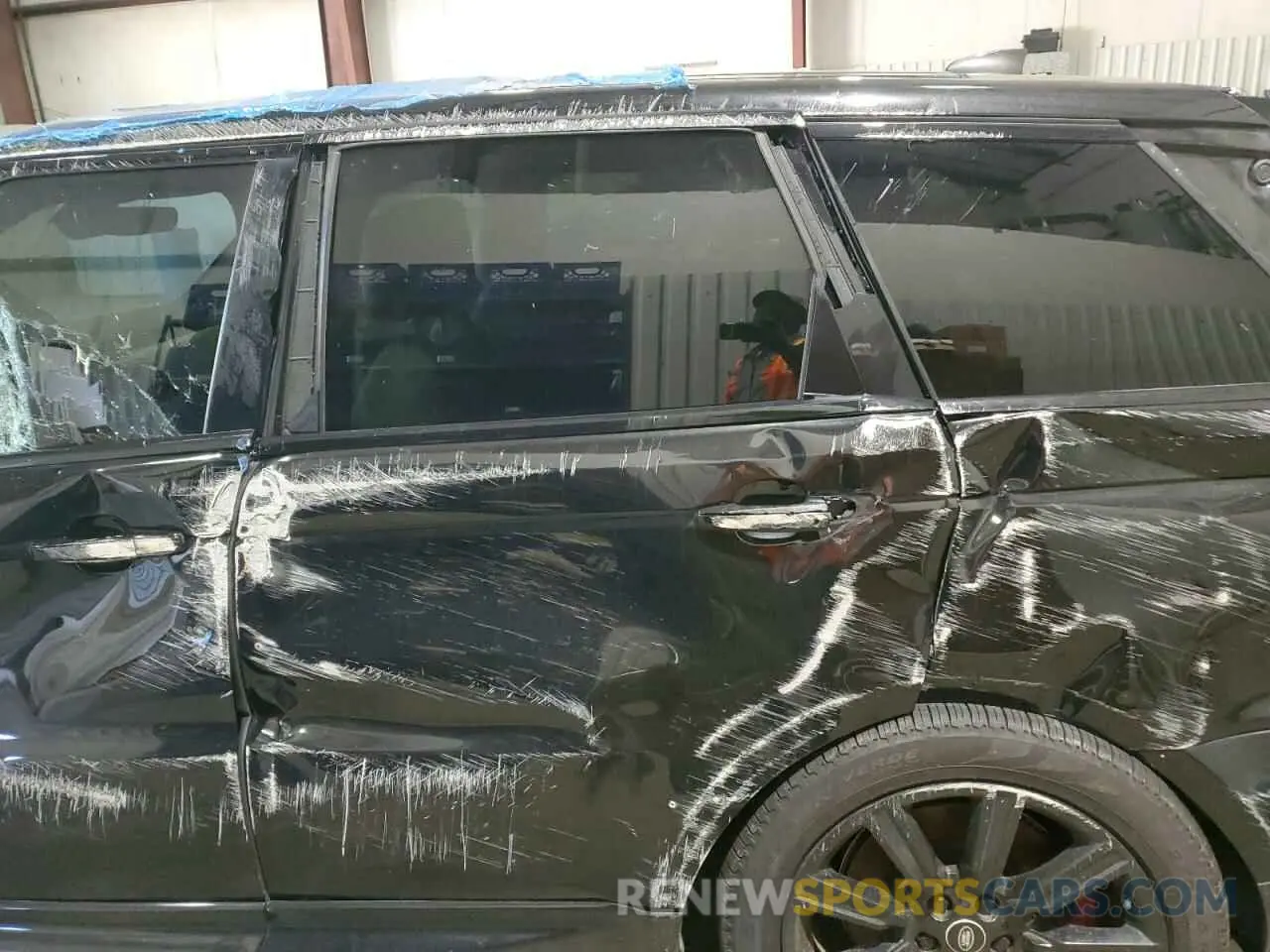 11 fotografías del automóvil dañado SALWS2SU6KA861771 LAND ROVER RANGEROVER 2019