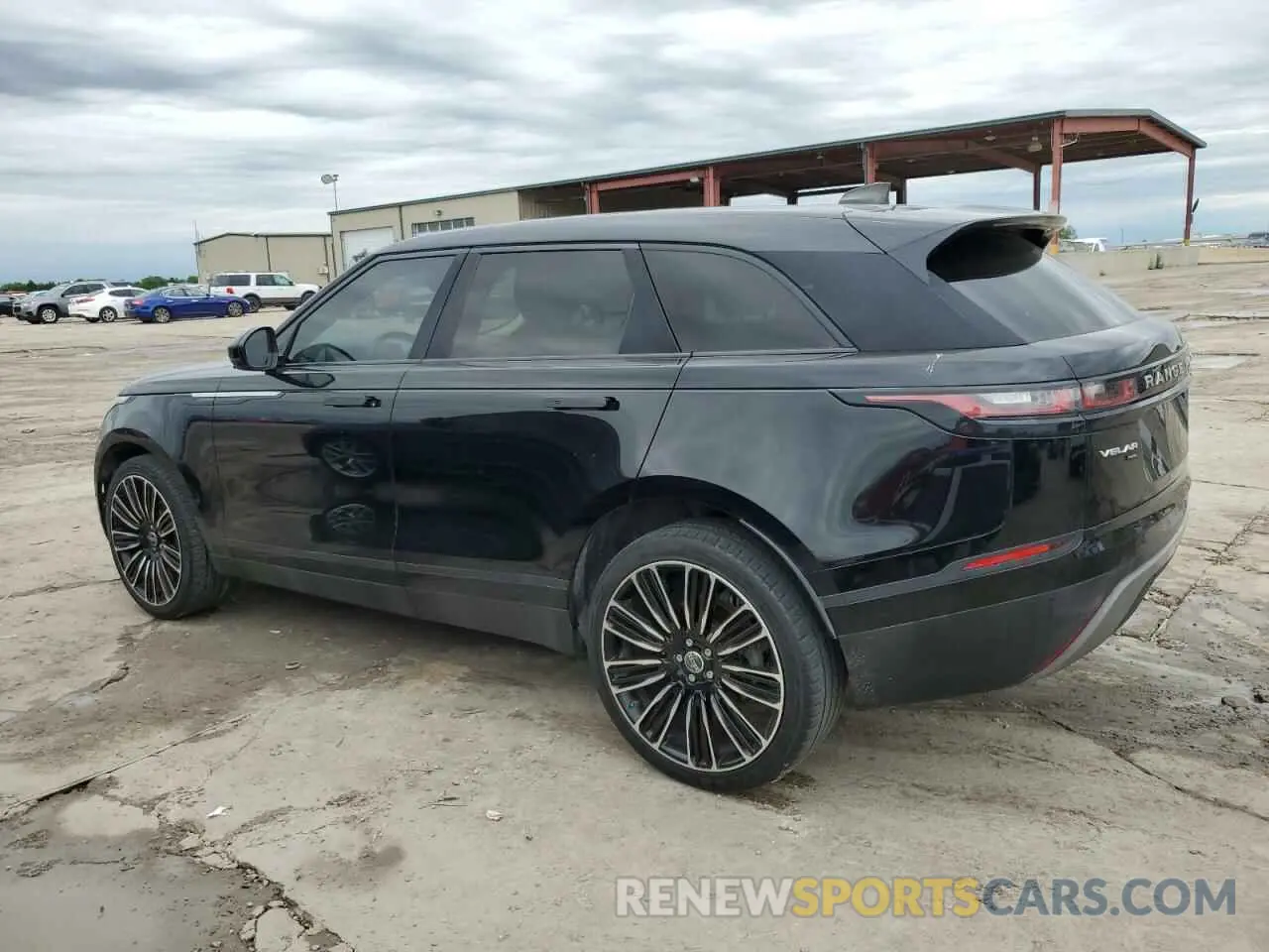 2 fotografías del automóvil dañado SALYA2EX3KA217355 LAND ROVER RANGEROVER 2019