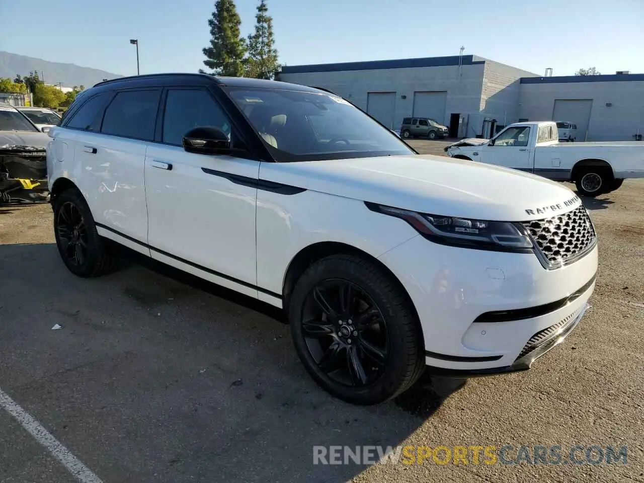4 fotografías del automóvil dañado SALYB2EN2KA779176 LAND ROVER RANGEROVER 2019