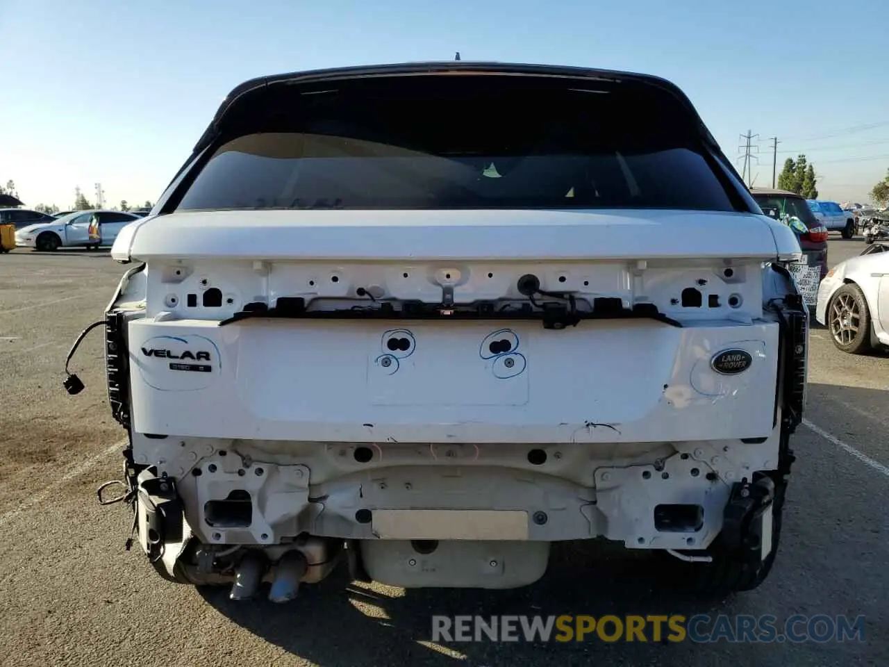6 fotografías del automóvil dañado SALYB2EN2KA779176 LAND ROVER RANGEROVER 2019