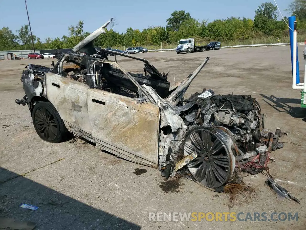 4 fotografías del automóvil dañado SALYB2EX4KA228118 LAND ROVER RANGEROVER 2019