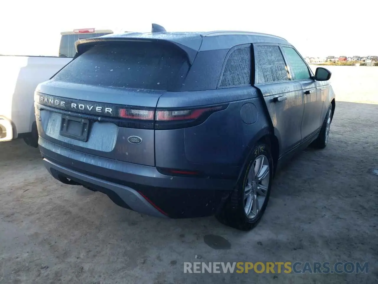 4 fotografías del automóvil dañado SALYB2EX5KA233831 LAND ROVER RANGEROVER 2019