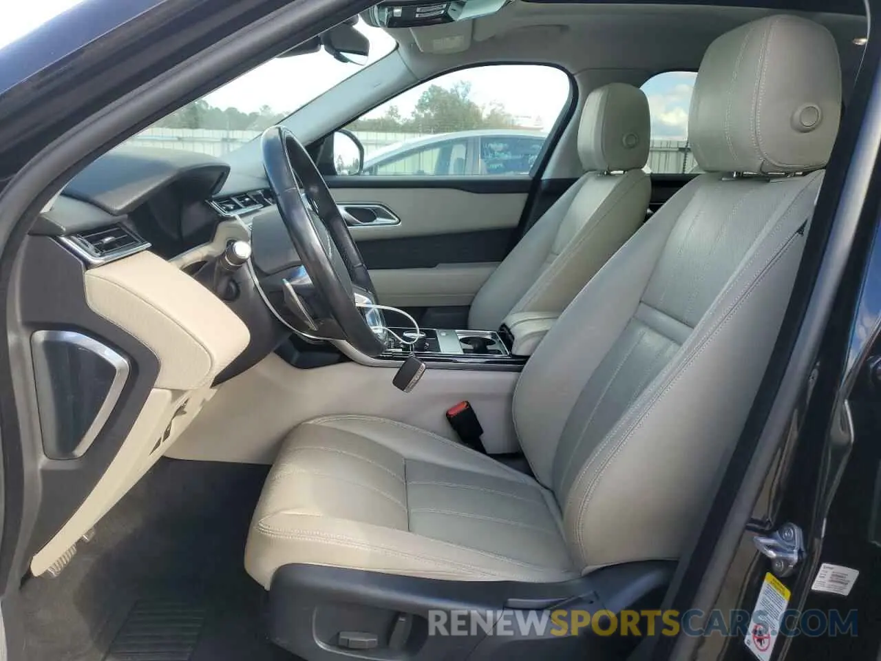 7 fotografías del automóvil dañado SALYL2EX0KA232664 LAND ROVER RANGEROVER 2019