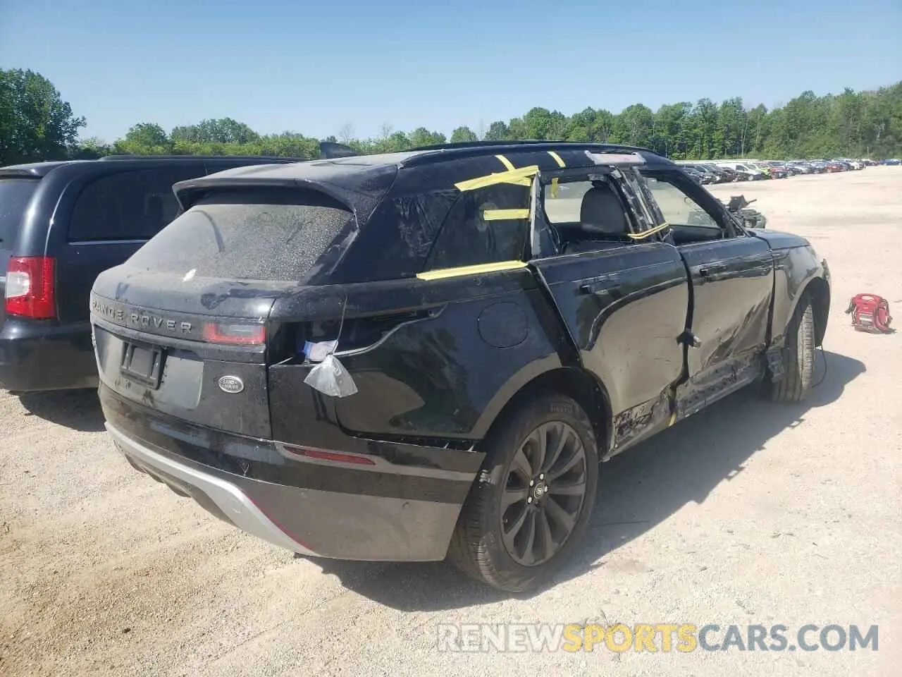 4 fotografías del automóvil dañado SALYL2EX0KA782351 LAND ROVER RANGEROVER 2019