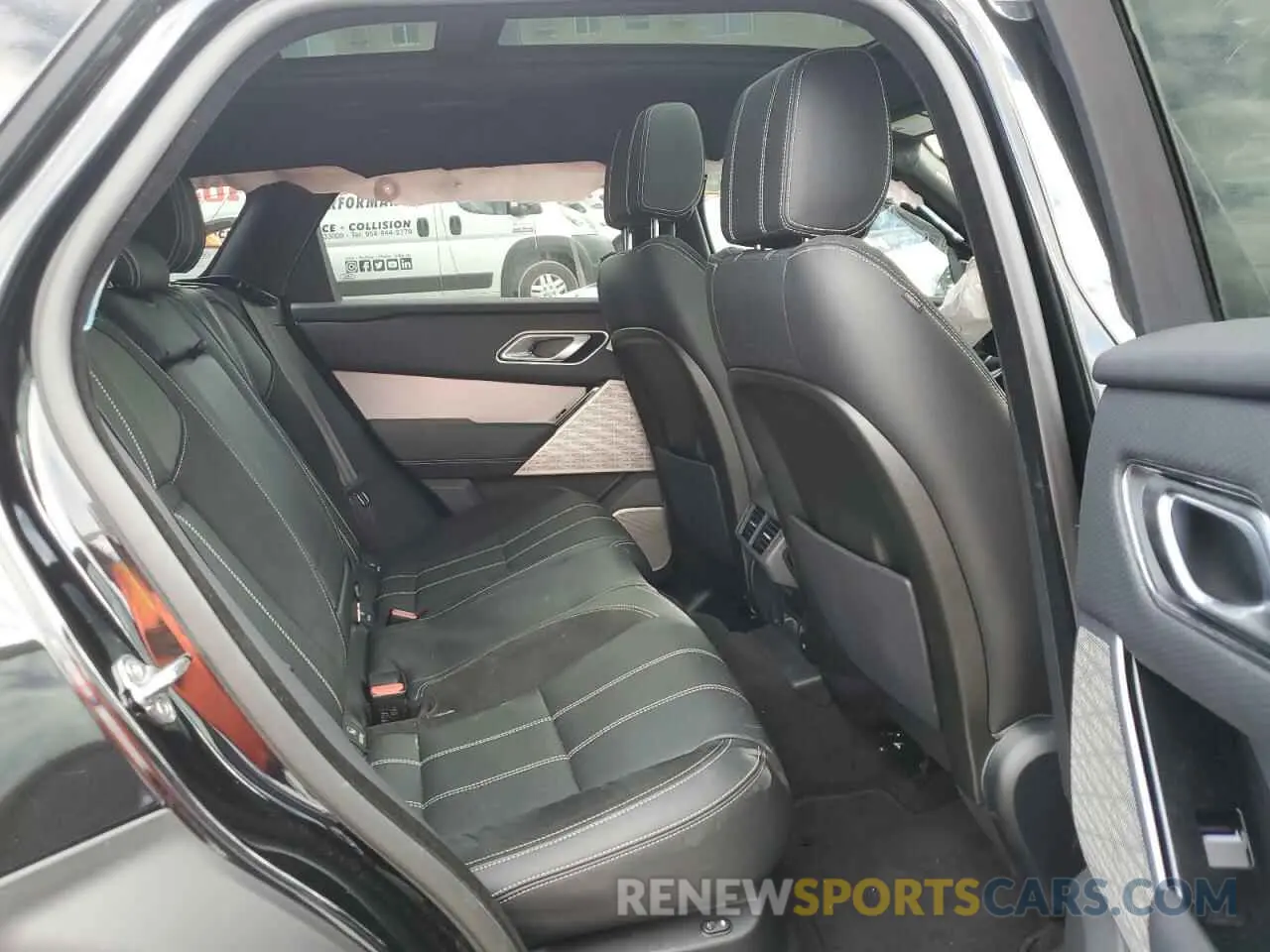 6 fotografías del automóvil dañado SALYL2EX1KA213184 LAND ROVER RANGEROVER 2019