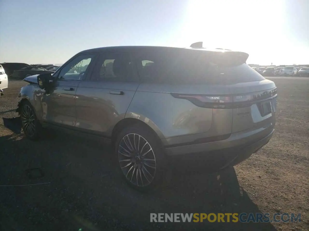3 fotografías del automóvil dañado SALYL2EX4KA213986 LAND ROVER RANGEROVER 2019