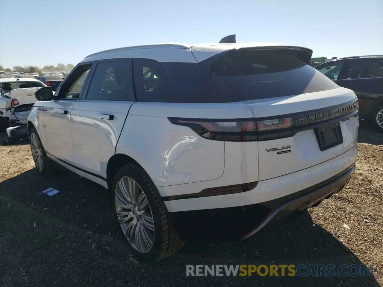 2 fotografías del automóvil dañado SALYL2EX5KA216170 LAND ROVER RANGEROVER 2019