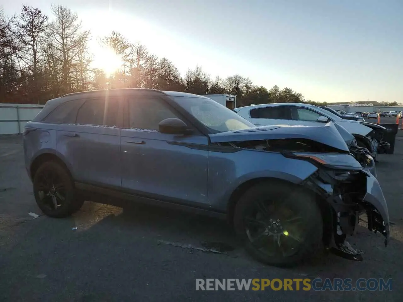 4 fotografías del automóvil dañado SALYL2EX5KA220798 LAND ROVER RANGEROVER 2019