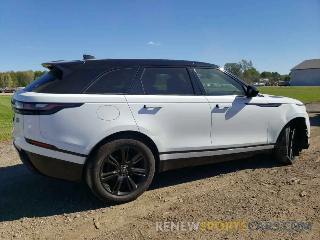 3 fotografías del automóvil dañado SALYL2EX8KA783635 LAND ROVER RANGEROVER 2019