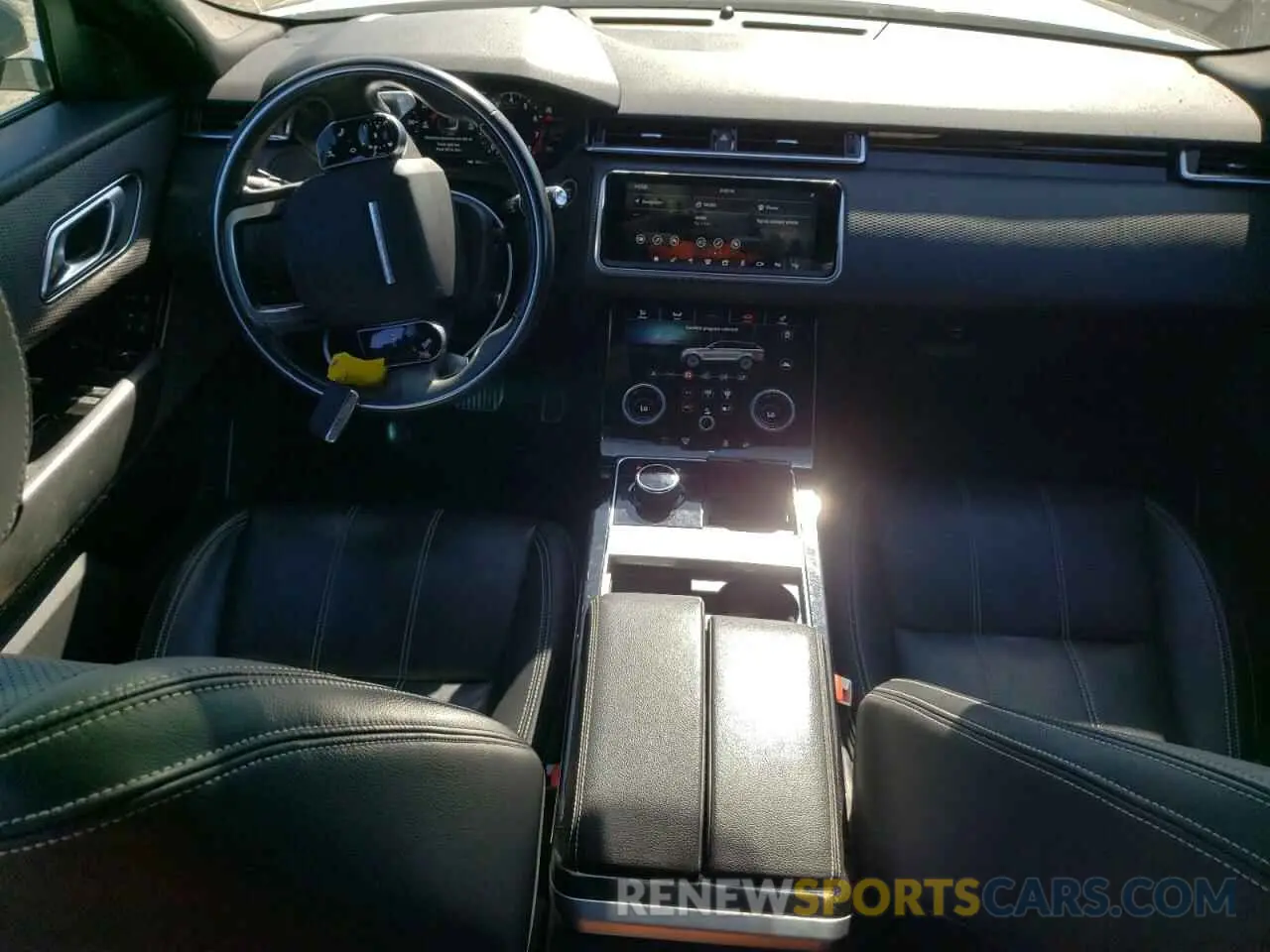 8 fotografías del automóvil dañado SALYL2EX8KA783635 LAND ROVER RANGEROVER 2019