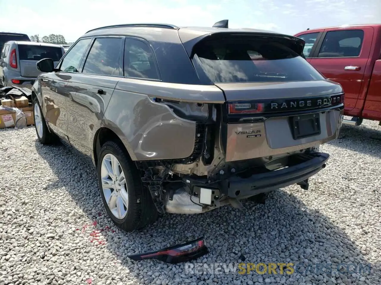 3 fotografías del automóvil dañado SALYL2EX9KA798015 LAND ROVER RANGEROVER 2019
