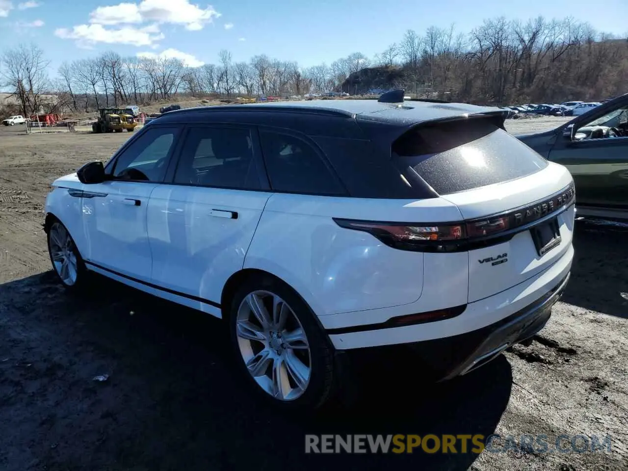 2 fotografías del automóvil dañado SALYL2FV4KA233877 LAND ROVER RANGEROVER 2019