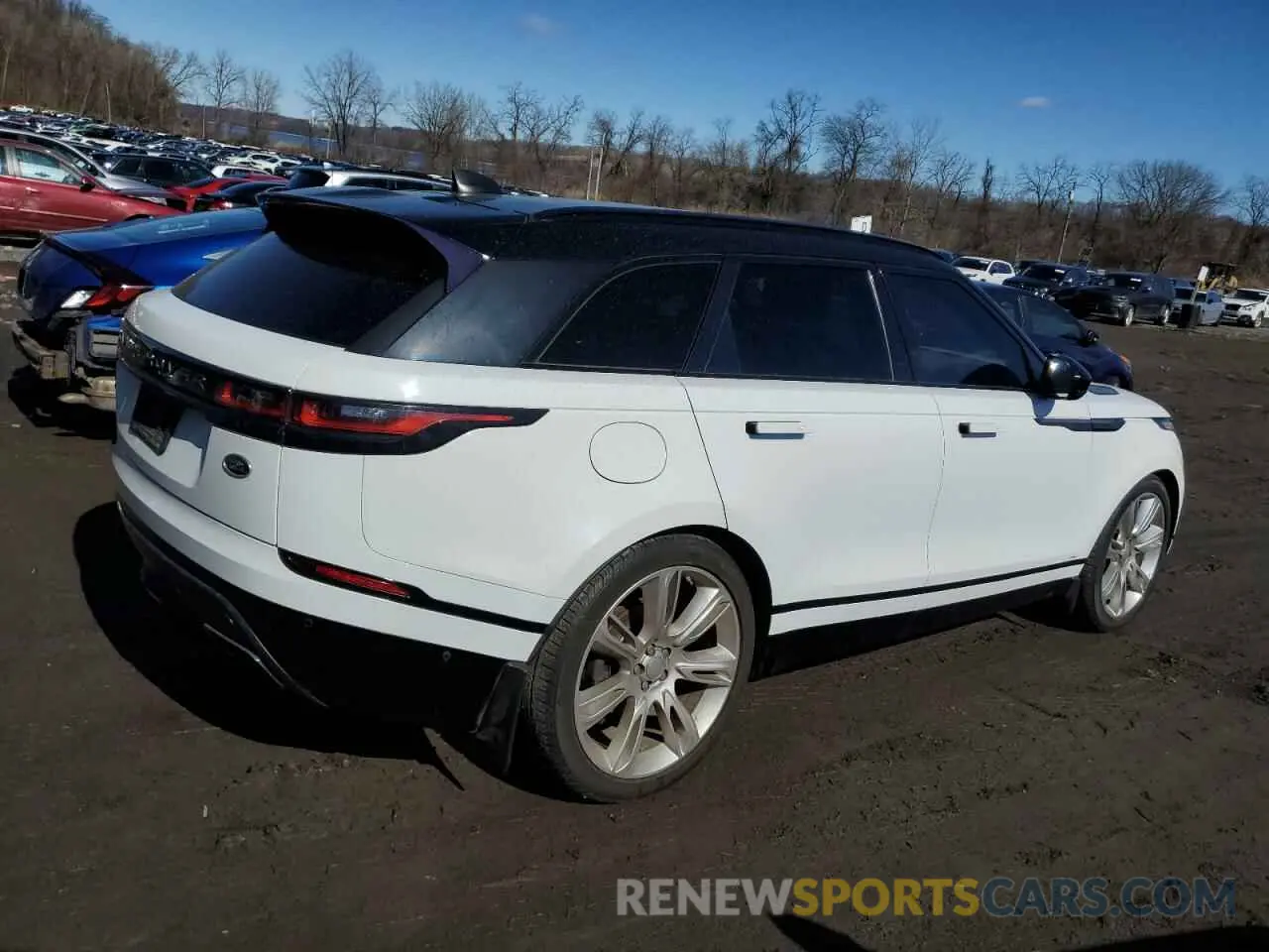 3 fotografías del automóvil dañado SALYL2FV4KA233877 LAND ROVER RANGEROVER 2019