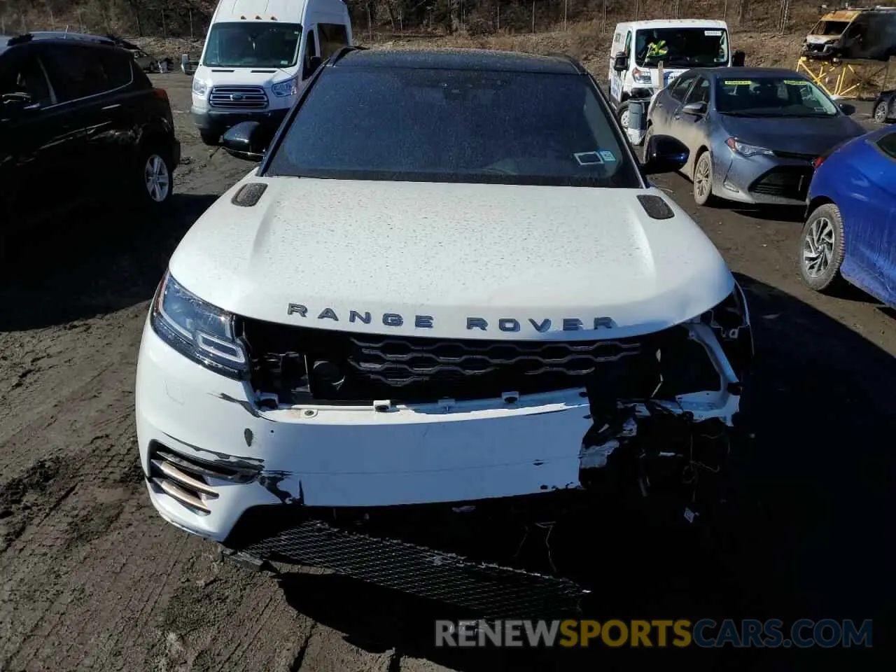 5 fotografías del automóvil dañado SALYL2FV4KA233877 LAND ROVER RANGEROVER 2019