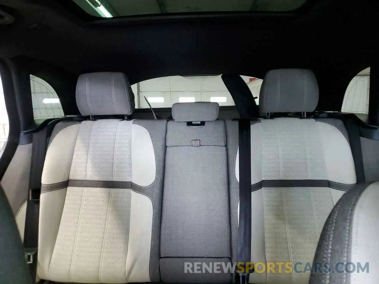 10 fotografías del automóvil dañado SALYL2FV8KA211395 LAND ROVER RANGEROVER 2019