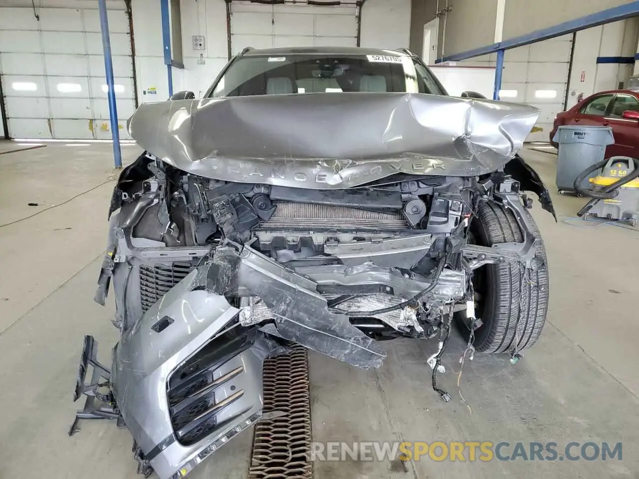 5 fotografías del automóvil dañado SALYL2FV8KA211395 LAND ROVER RANGEROVER 2019