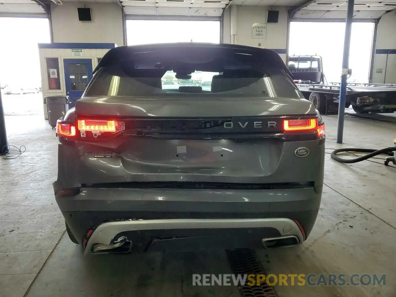 6 fotografías del automóvil dañado SALYL2FV8KA211395 LAND ROVER RANGEROVER 2019