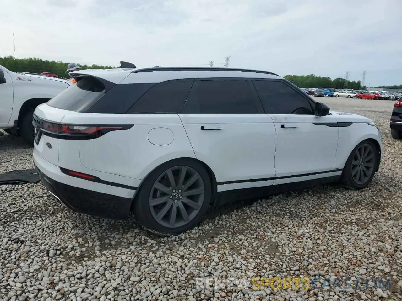 3 fotografías del automóvil dañado SALYM2EV7KA202220 LAND ROVER RANGEROVER 2019