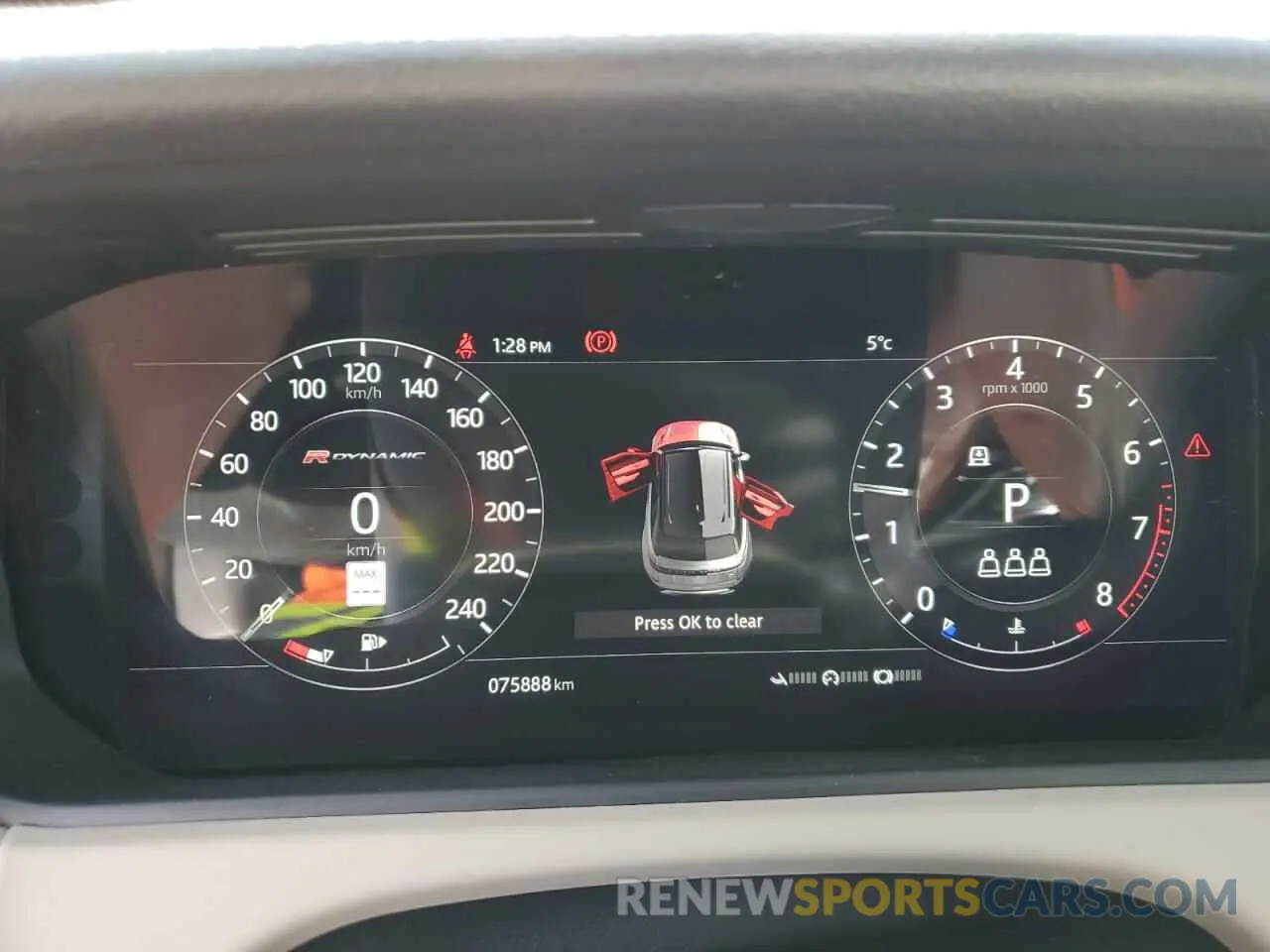 9 fotografías del automóvil dañado SALYM2FX1KA204724 LAND ROVER RANGEROVER 2019