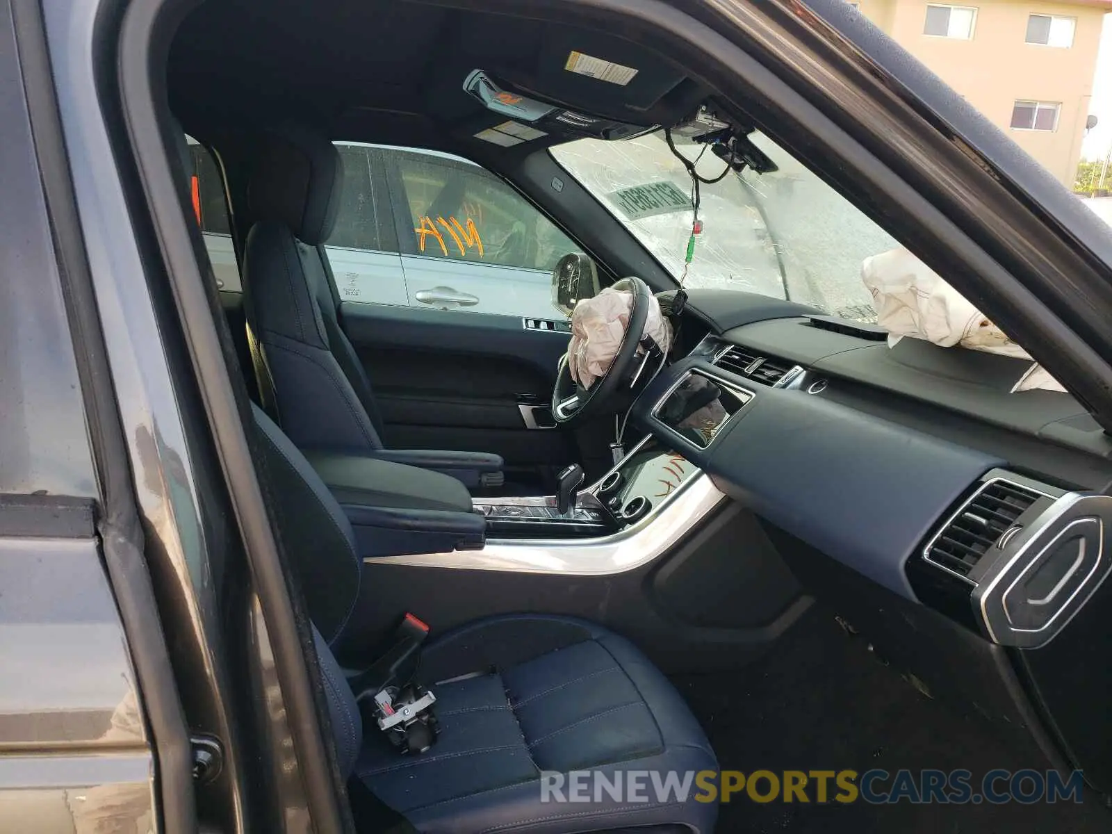 5 fotografías del automóvil dañado SALWR2SE1LA744993 LAND ROVER RANGEROVER 2020