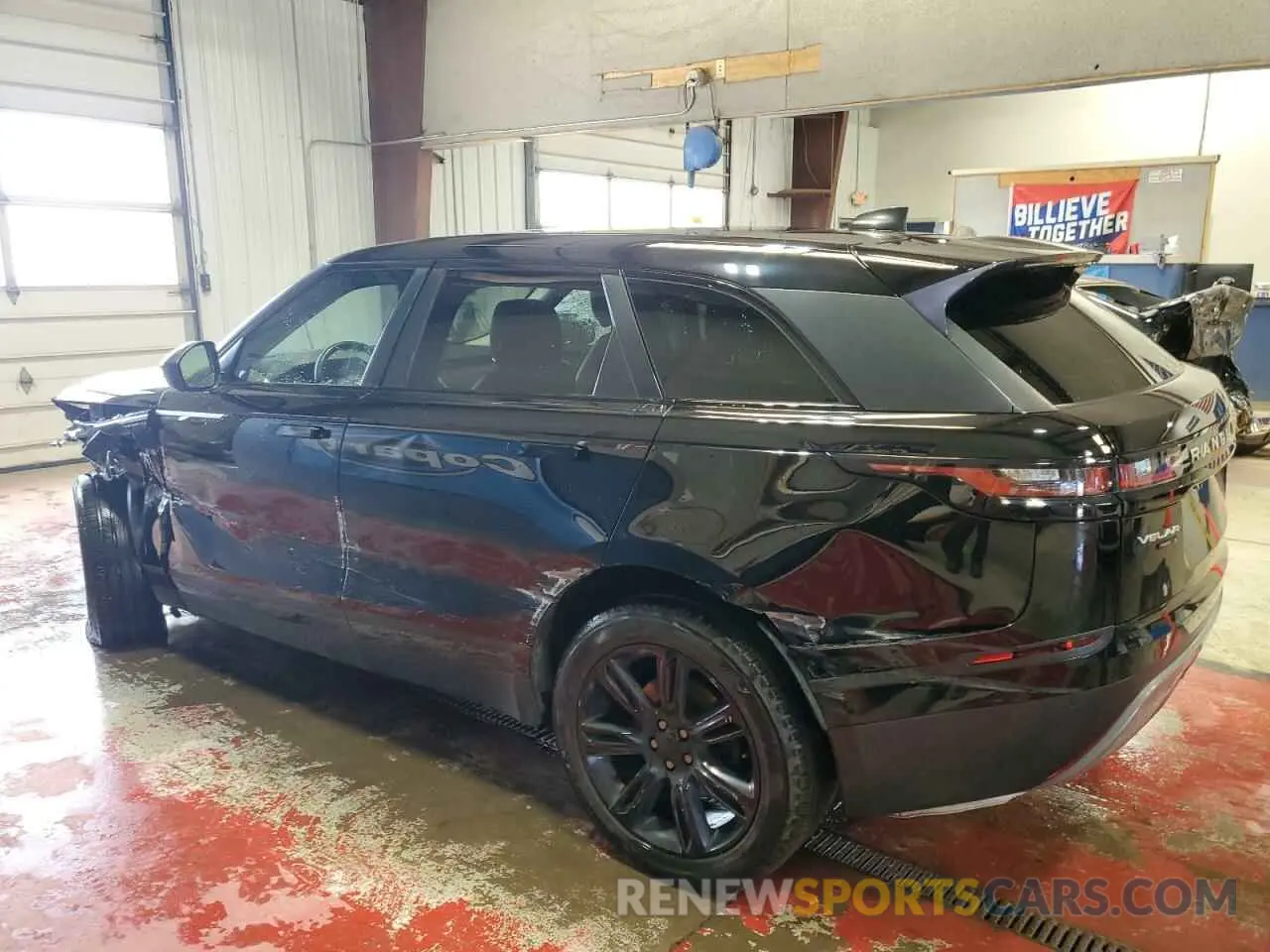 2 fotografías del automóvil dañado SALYB2EX8LA243495 LAND ROVER RANGEROVER 2020
