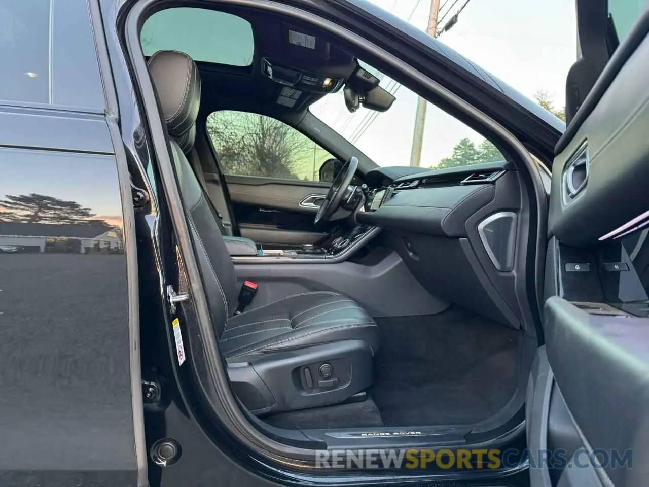 5 fotografías del automóvil dañado SALYB2EX9LA257924 LAND ROVER RANGEROVER 2020