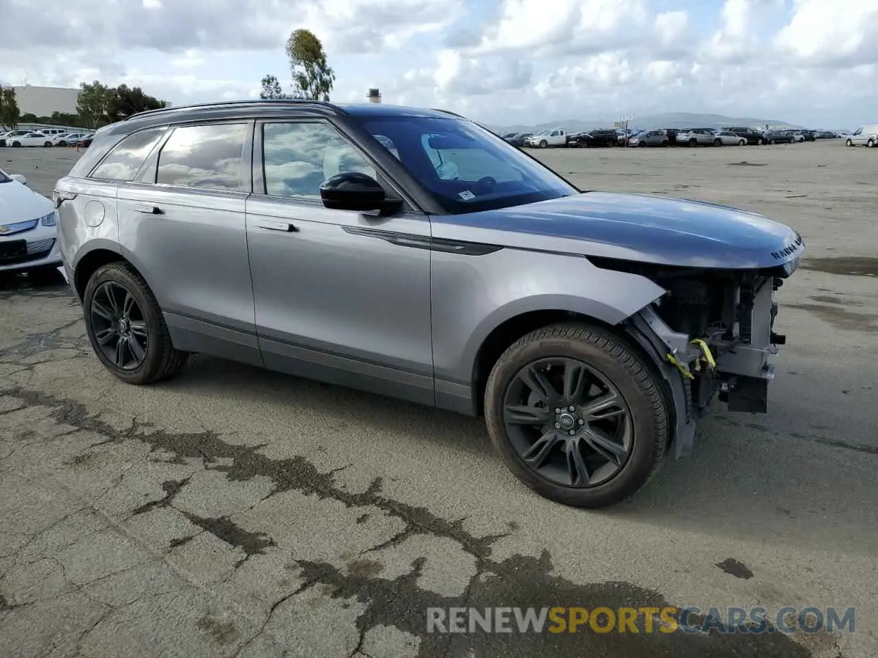 4 fotografías del automóvil dañado SALYB2FV0LA243665 LAND ROVER RANGEROVER 2020