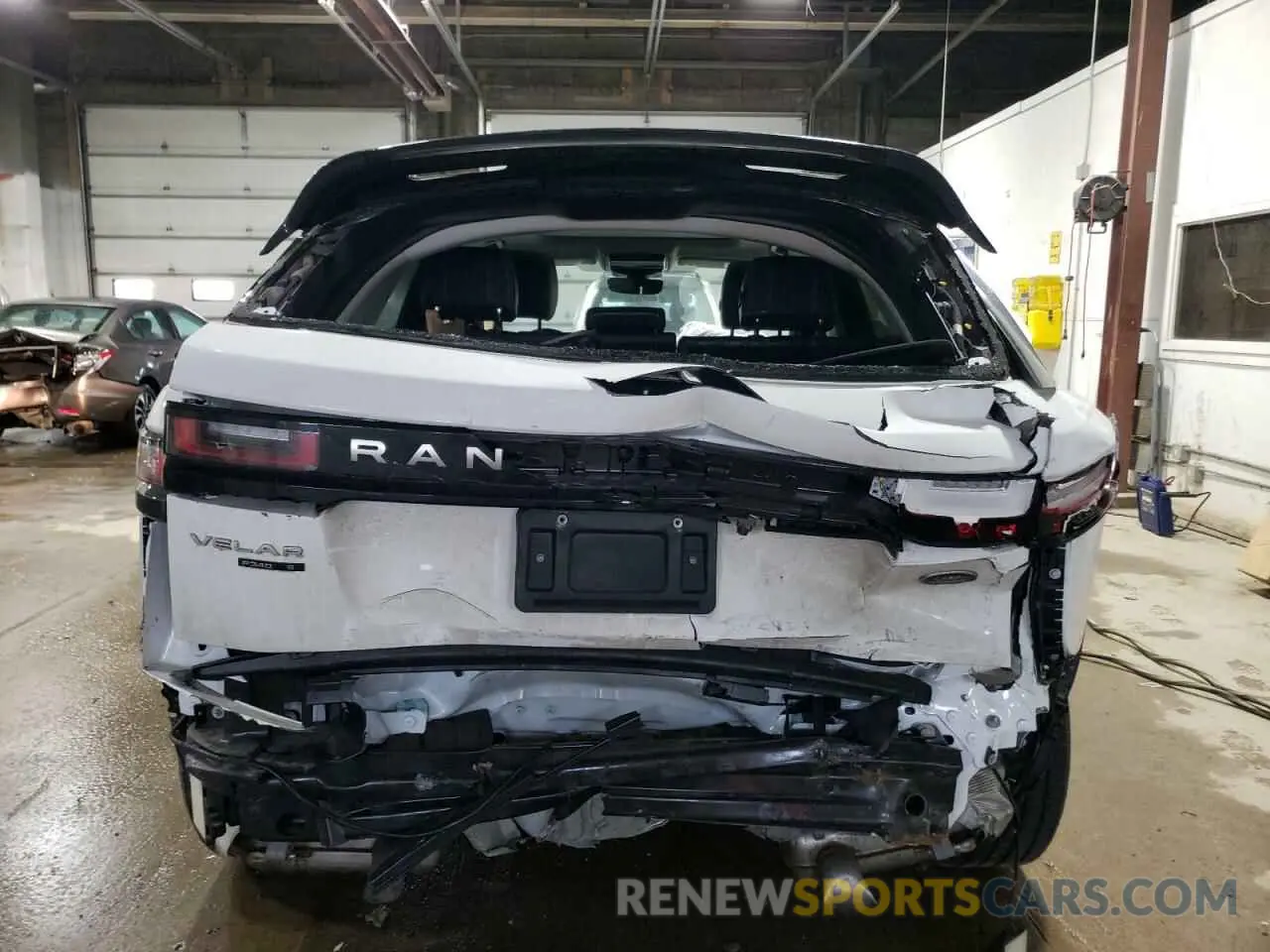 6 fotografías del automóvil dañado SALYB2FV0LA253967 LAND ROVER RANGEROVER 2020