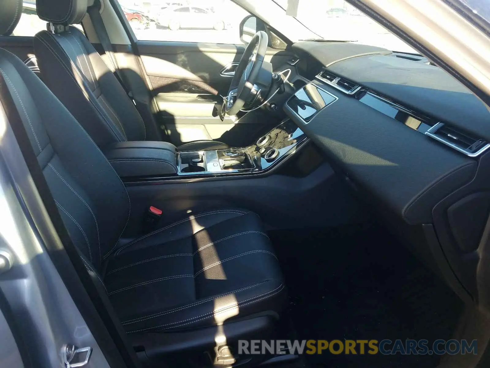 5 fotografías del automóvil dañado SALYK2EX4LA267728 LAND ROVER RANGEROVER 2020