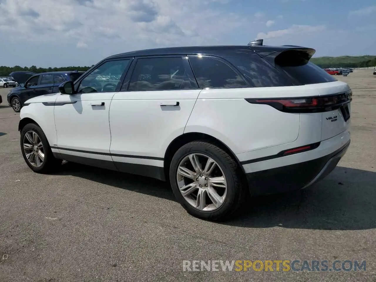 2 fotografías del automóvil dañado SALYK2EX6LA275426 LAND ROVER RANGEROVER 2020