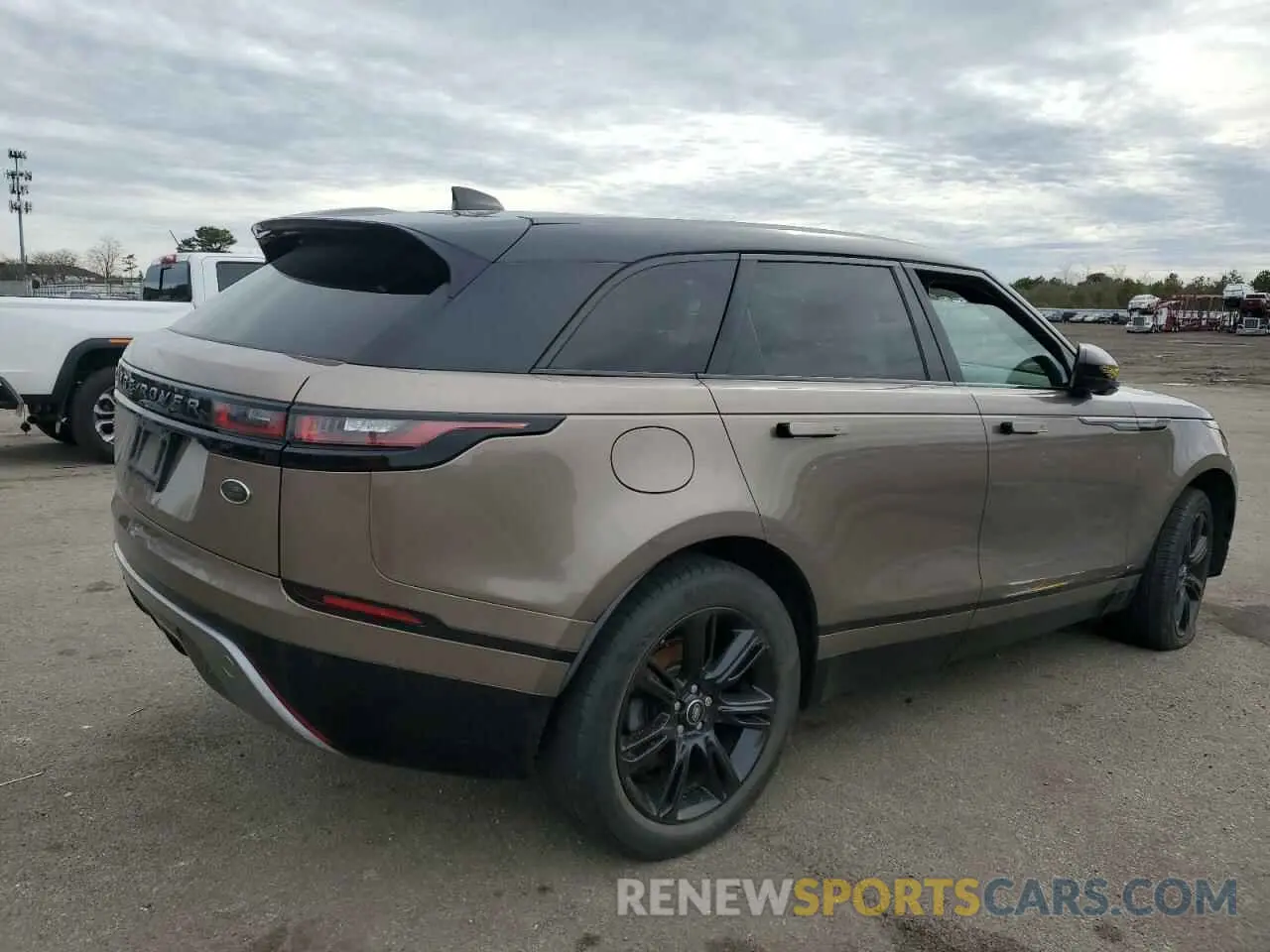 3 fotografías del automóvil dañado SALYK2EX9LA246678 LAND ROVER RANGEROVER 2020
