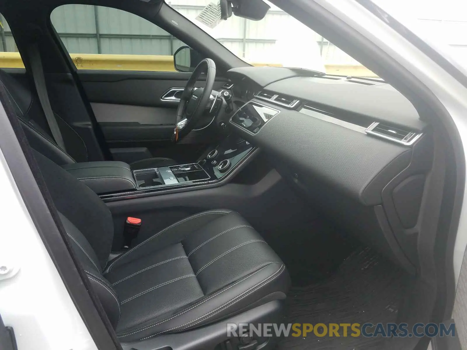 5 fotografías del automóvil dañado SALYK2EXXLA248827 LAND ROVER RANGEROVER 2020