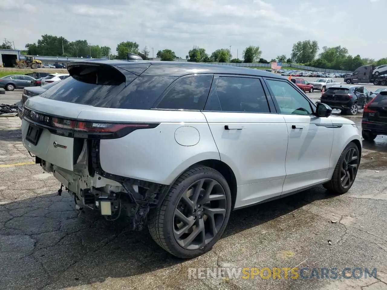 3 fotografías del automóvil dañado SALYU2EE3LA256194 LAND ROVER RANGEROVER 2020