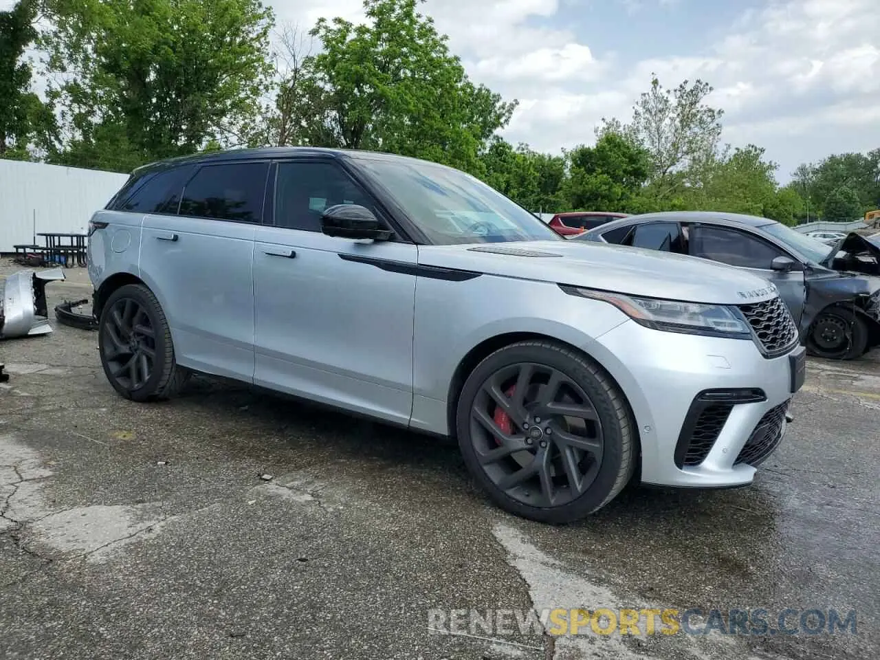 4 fotografías del automóvil dañado SALYU2EE3LA256194 LAND ROVER RANGEROVER 2020