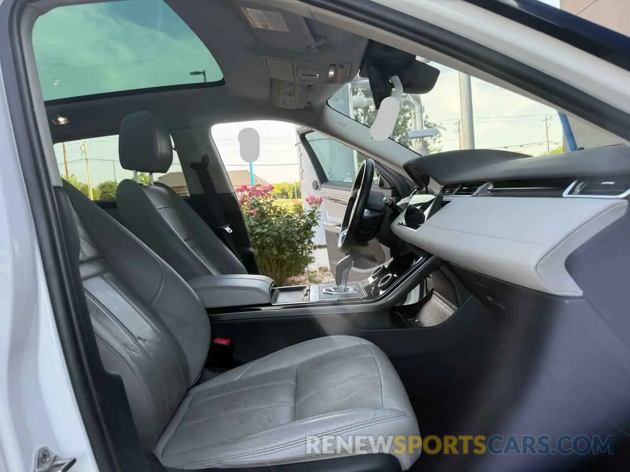5 fotografías del automóvil dañado SALZP2FX4LH040406 LAND ROVER RANGEROVER 2020