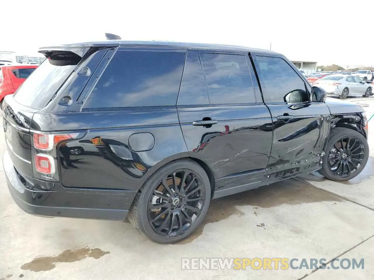 3 fotografías del automóvil dañado SALGS2RU8MA442026 LAND ROVER RANGEROVER 2021