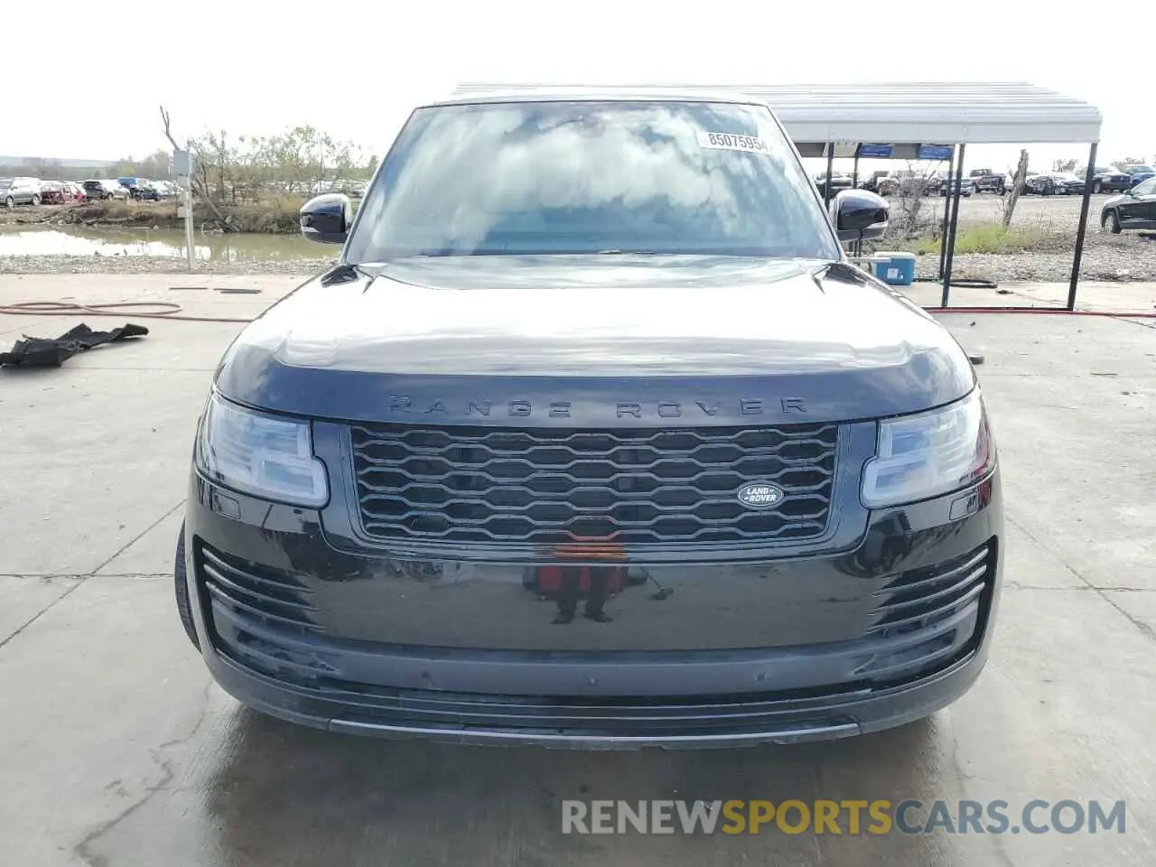 5 fotografías del automóvil dañado SALGS2RU8MA442026 LAND ROVER RANGEROVER 2021