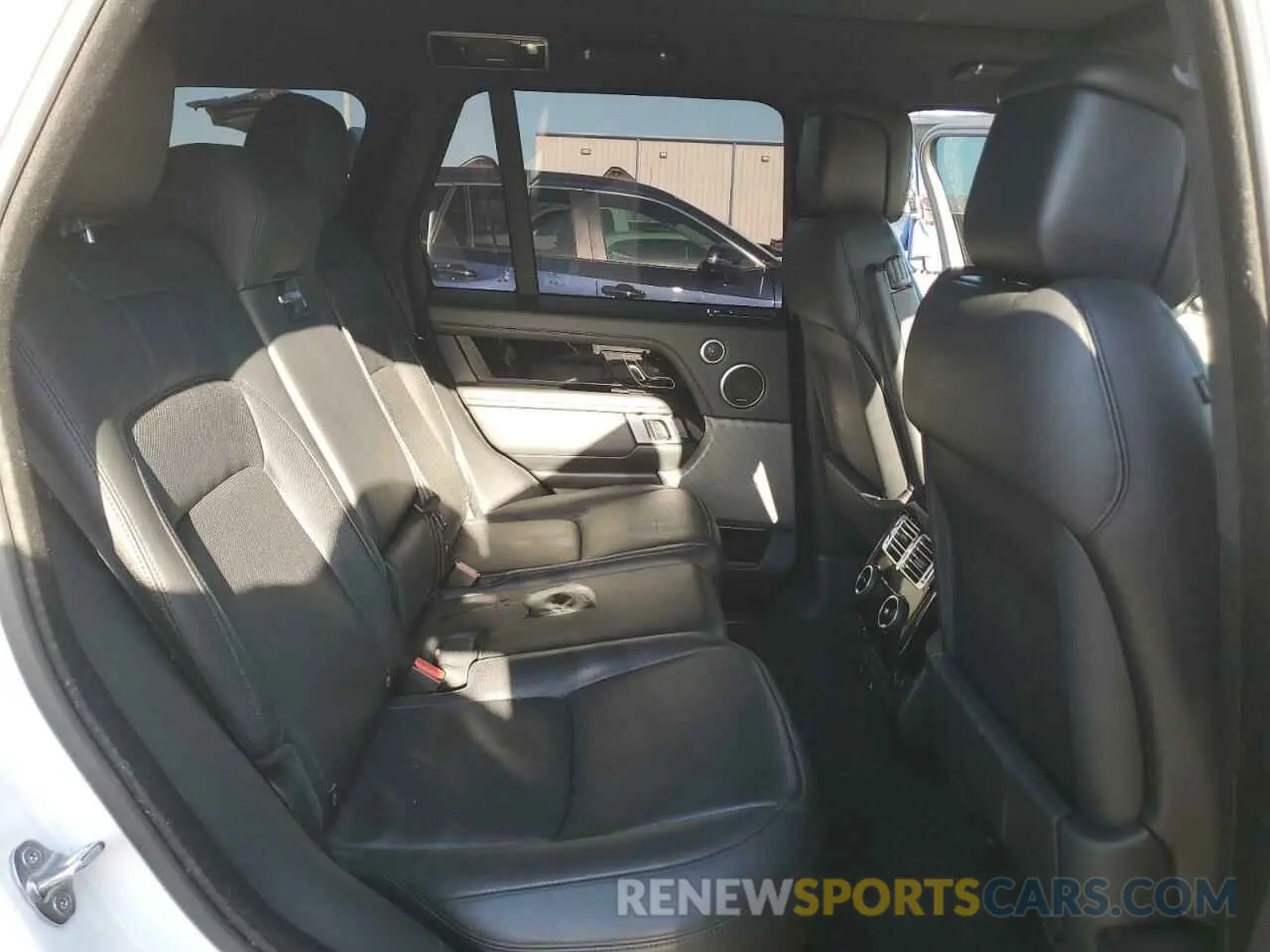 11 fotografías del automóvil dañado SALGS2SE3MA424925 LAND ROVER RANGEROVER 2021