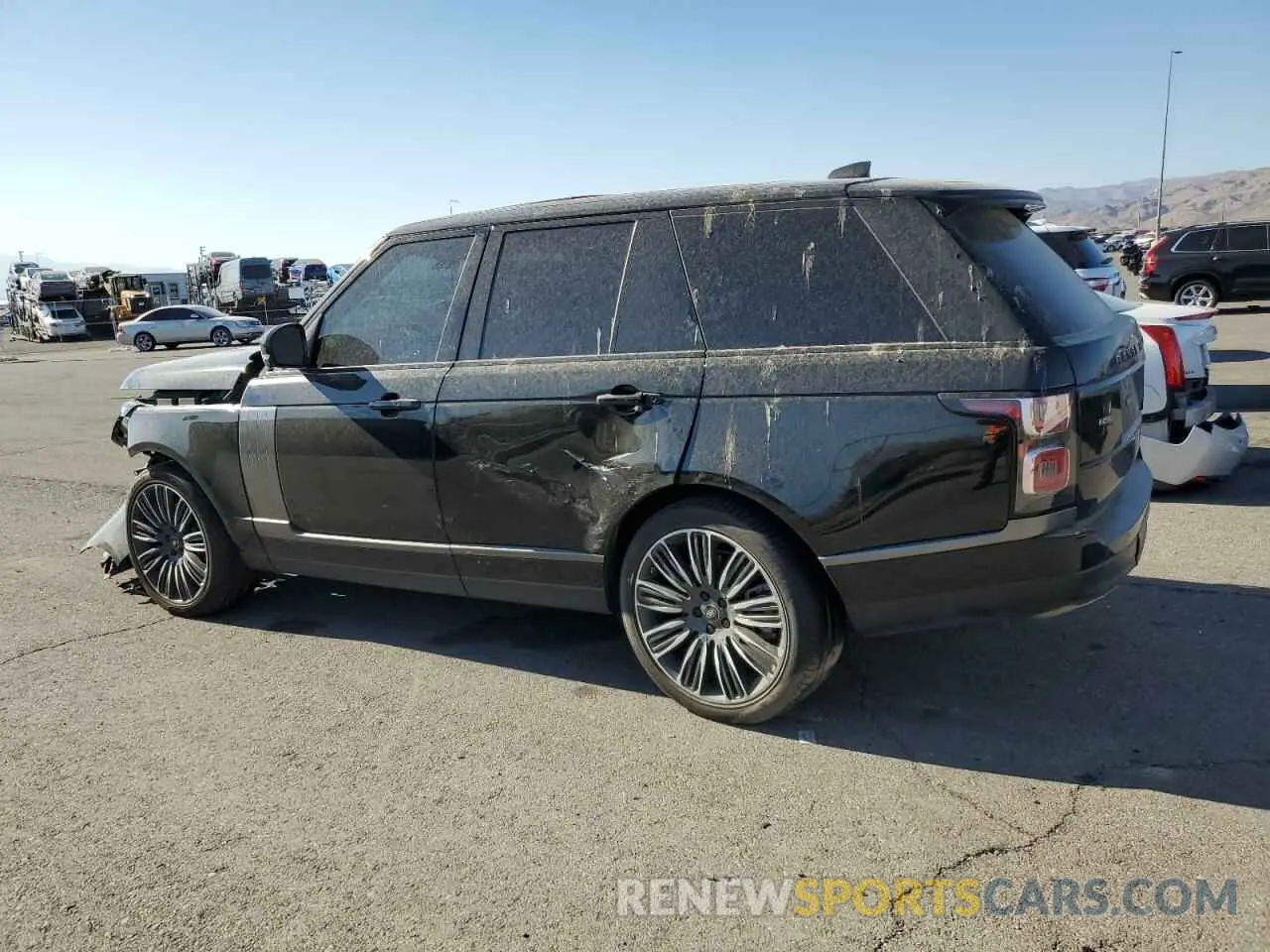 2 fotografías del automóvil dañado SALGS2SE9MA425948 LAND ROVER RANGEROVER 2021