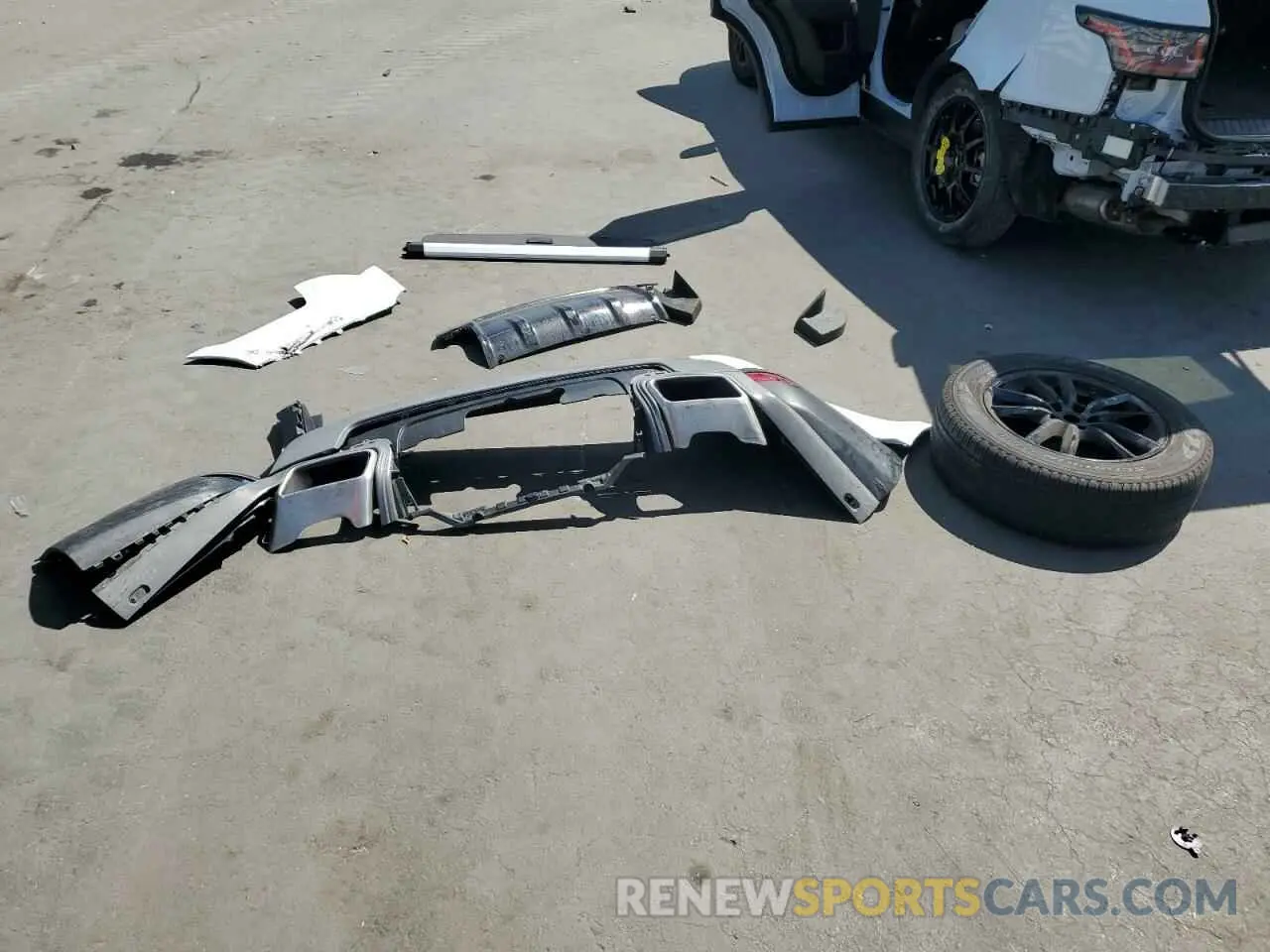 13 fotografías del automóvil dañado SALWG2SU3MA783342 LAND ROVER RANGEROVER 2021