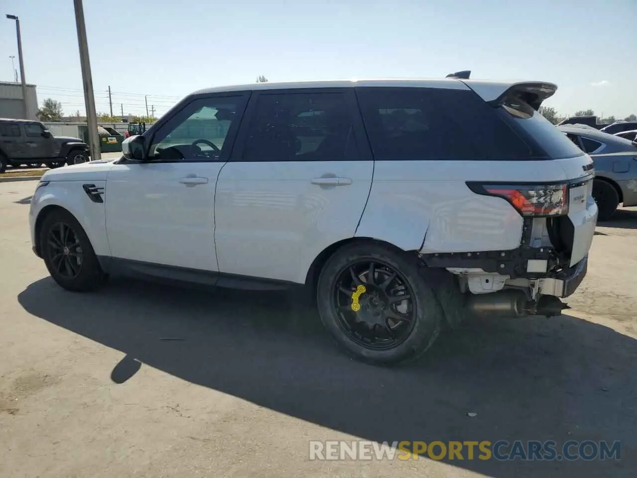 2 fotografías del automóvil dañado SALWG2SU3MA783342 LAND ROVER RANGEROVER 2021