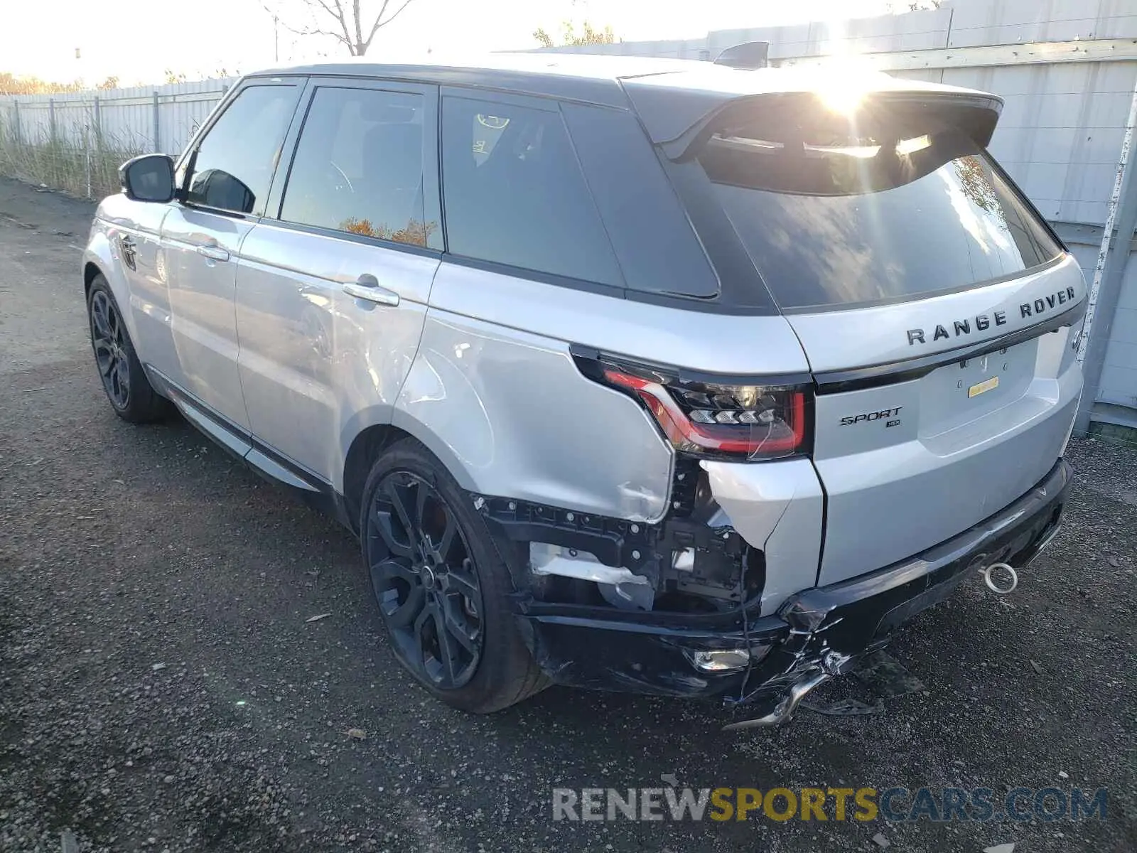 3 fotografías del automóvil dañado SALWR2RK5MA750082 LAND ROVER RANGEROVER 2021