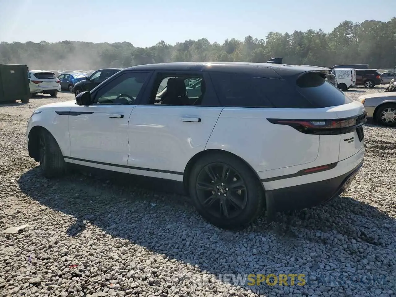 2 fotografías del automóvil dañado SALYJ2EU0MA299702 LAND ROVER RANGEROVER 2021