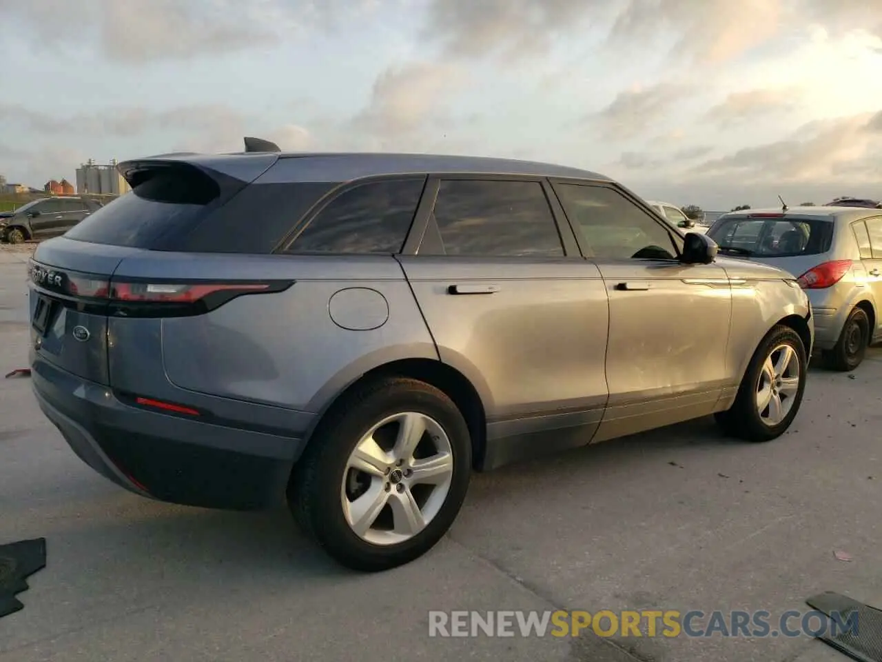 3 fotografías del automóvil dañado SALYJ2EX1MA310233 LAND ROVER RANGEROVER 2021
