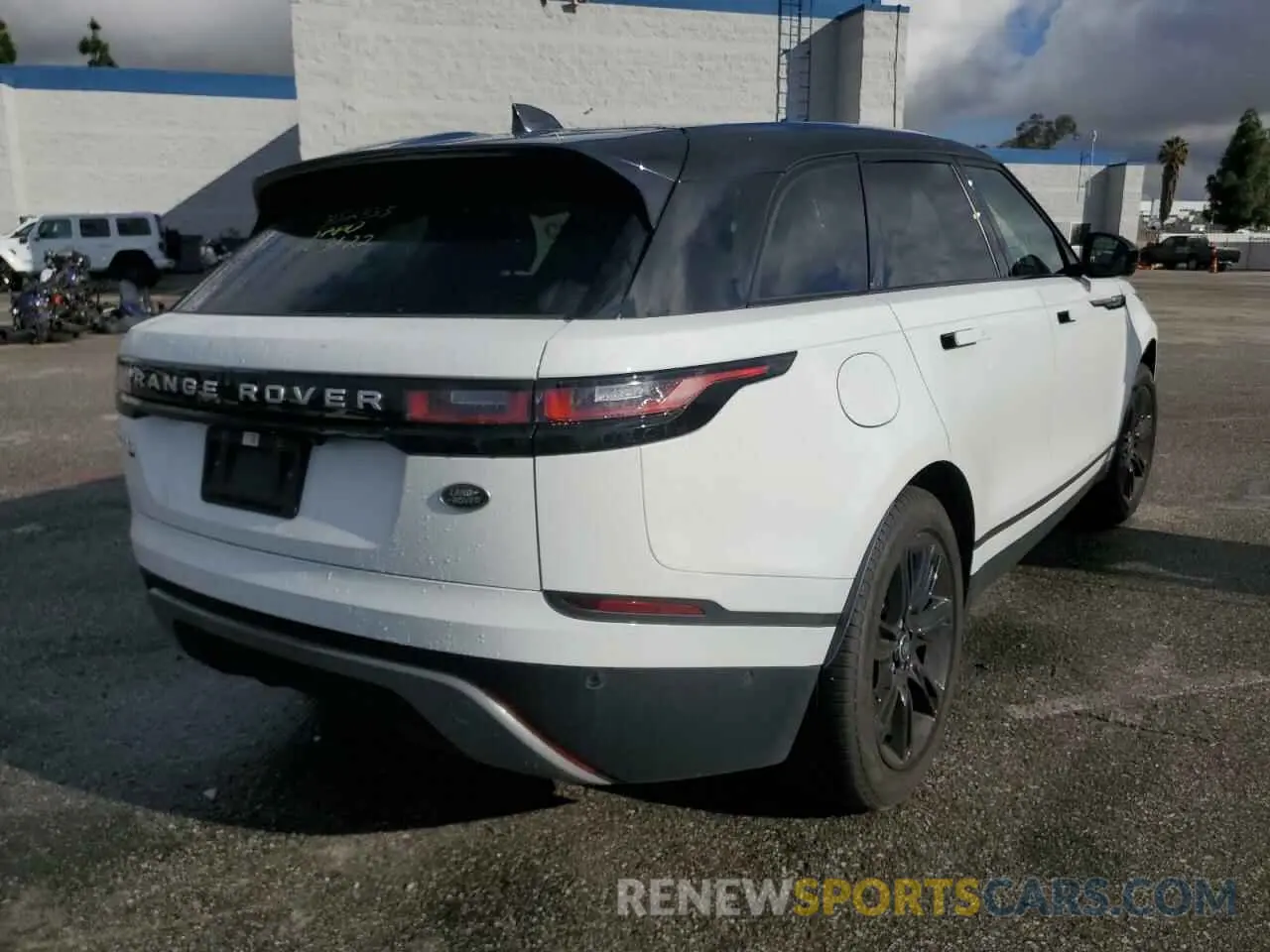 4 fotografías del automóvil dañado SALYJ2EX3MA323629 LAND ROVER RANGEROVER 2021