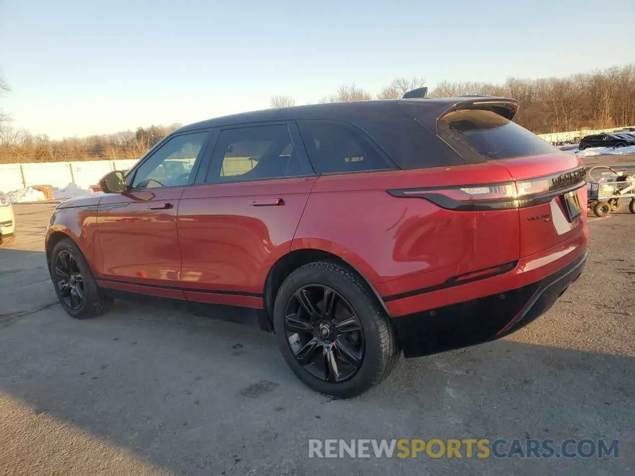 2 fotografías del automóvil dañado SALYT2EX9MA317540 LAND ROVER RANGEROVER 2021